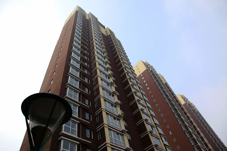 水包水多彩涂料水泥面施工注意事項(xiàng)